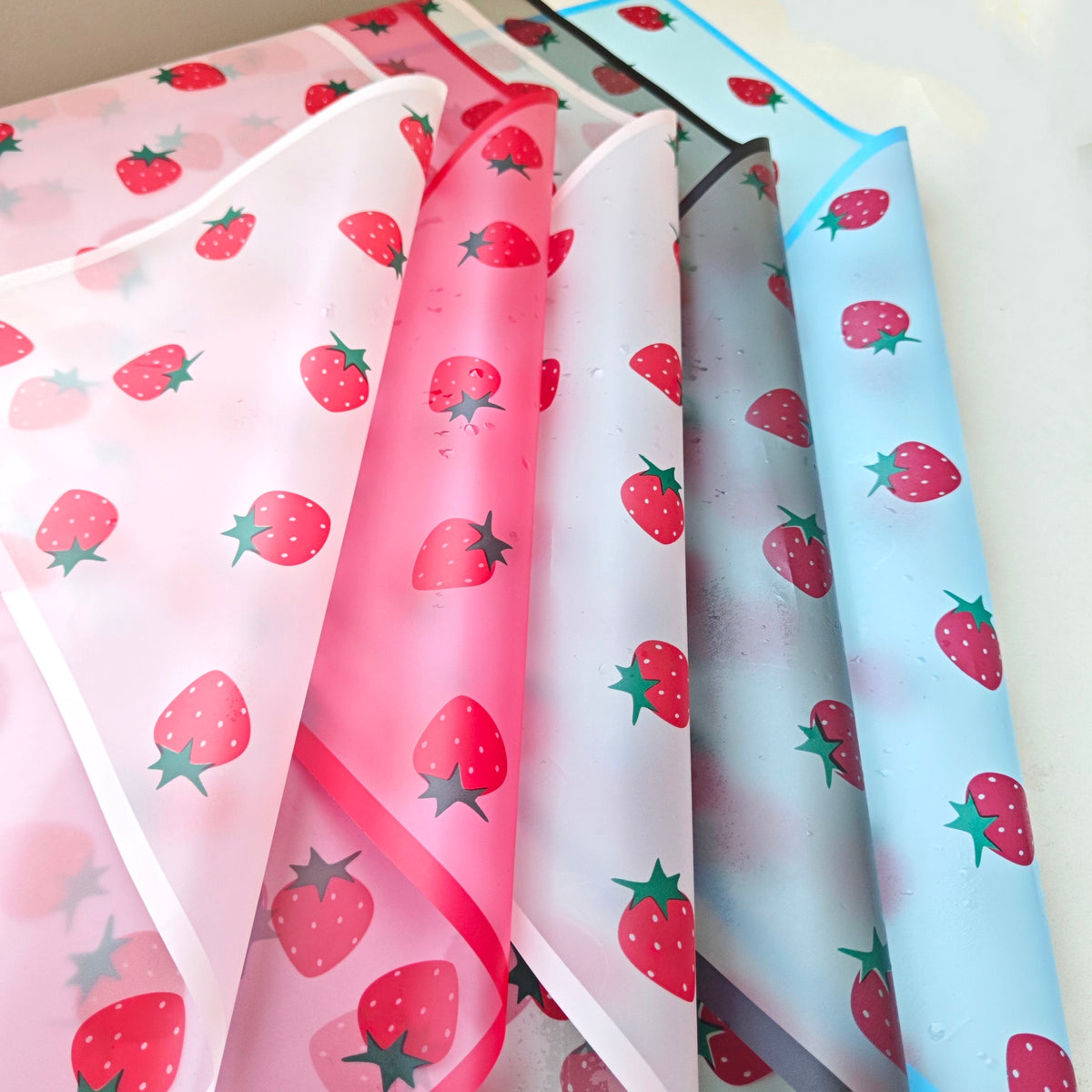 Papel Coreano Diseño Frutal Traslúcido - Paquete con 20 Pliegos para Ramos de Flores