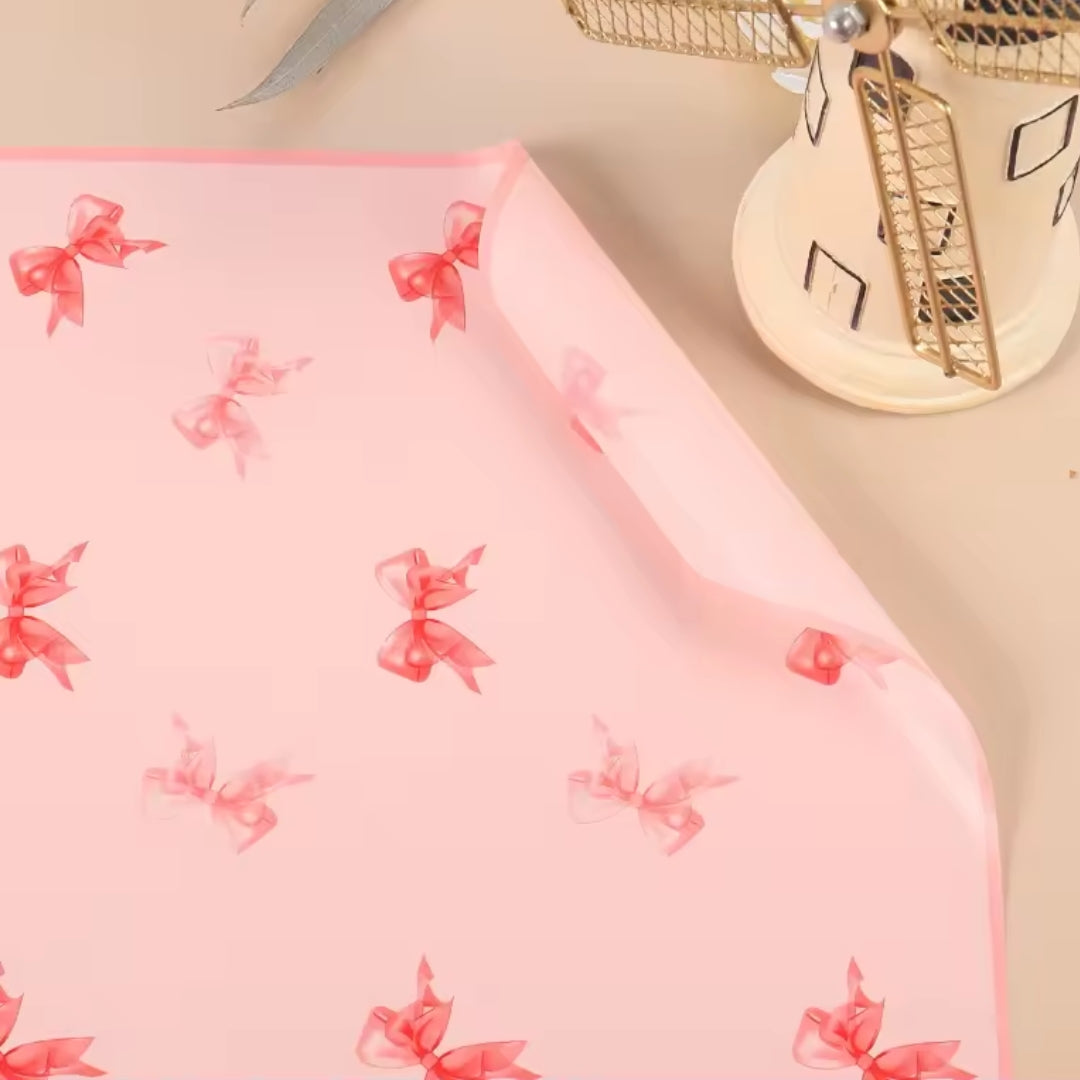 Papel Coreano Transparente Diseño Marco Floreado y Corazón - Paquete con 20 Pliegos para Ramos