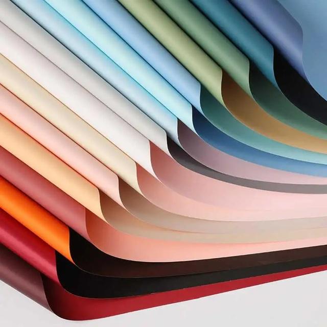 Papel Coreano Waterproof Mate Doble Cara - Paquete de 20 Hojas para Ramos y Manualidades
